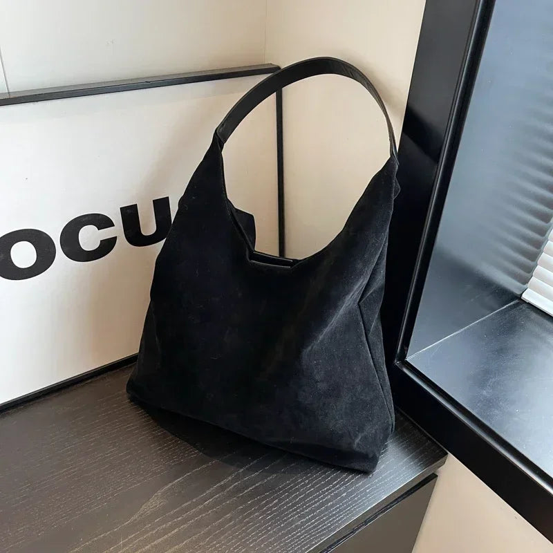 Vivara™️ | Suede Shoulder Bag