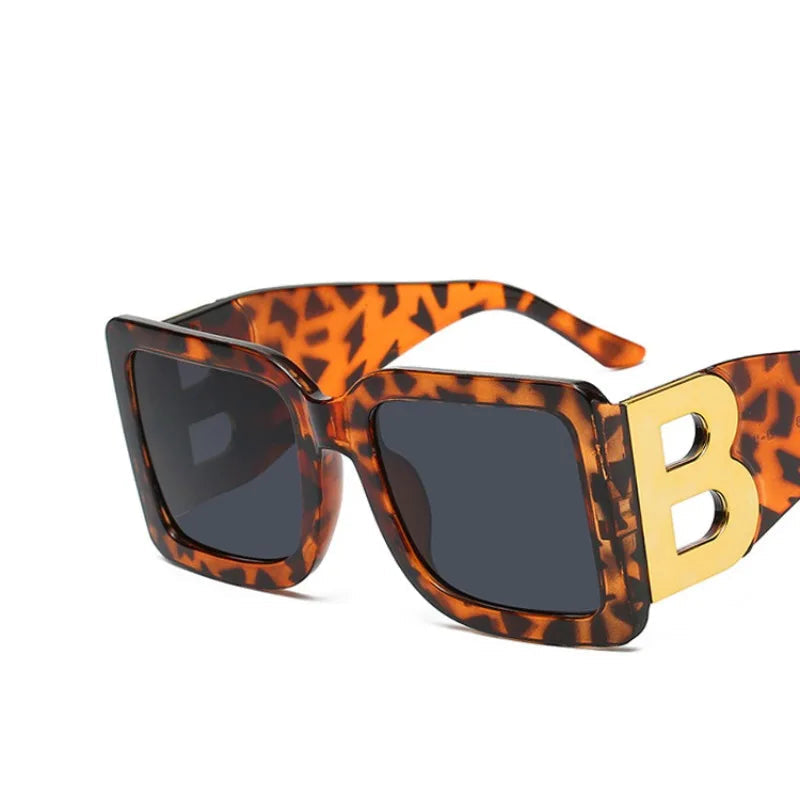 Bellona™️ | Oversized Square B-Accent Sunglasses