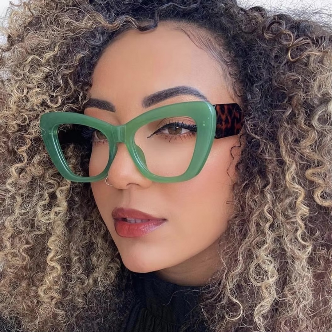 Vittoria™️ | Chic Cat-Eye Sunglasses for Effortless Elegance